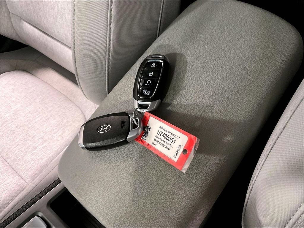 Used 2023 Hyundai Kona SE w/ Cargo Package FWD image 29