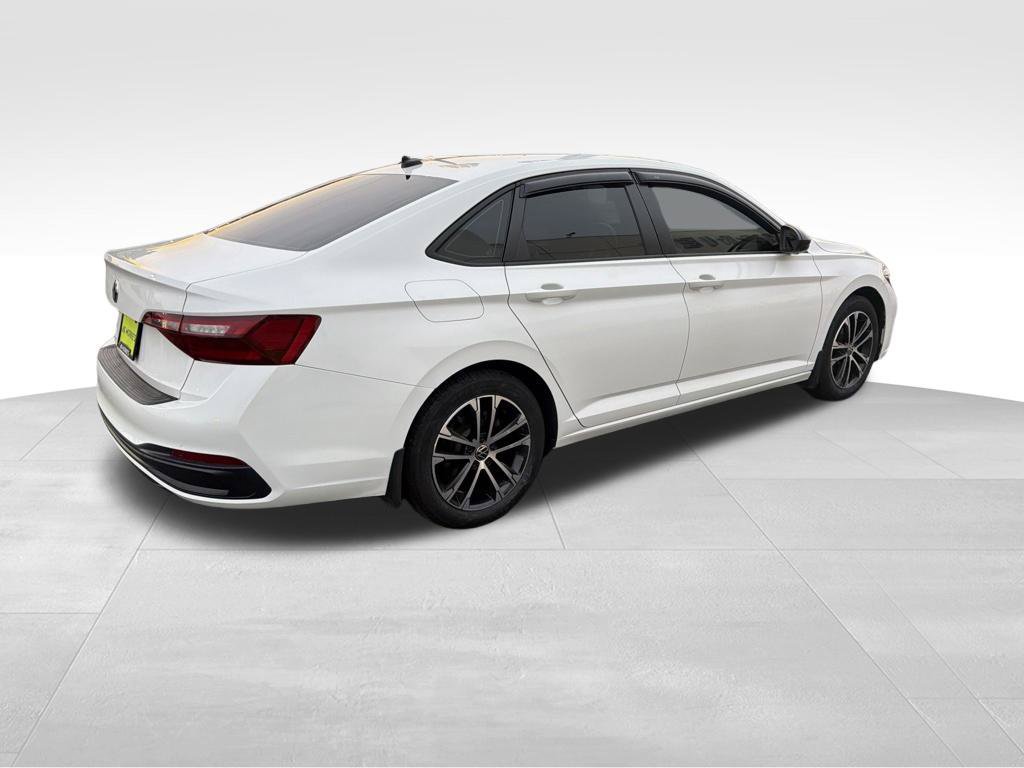 Used 2022 Volkswagen Jetta Sport FWD image 11