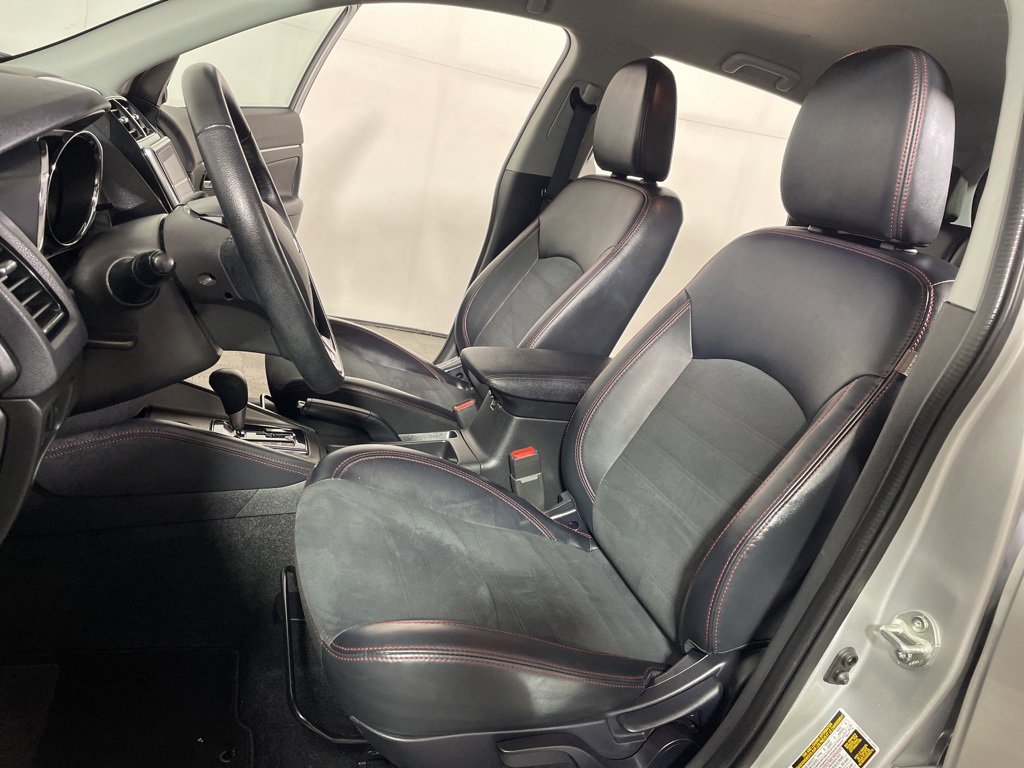 Used 2024 Mitsubishi Outlander Sport SE image 10