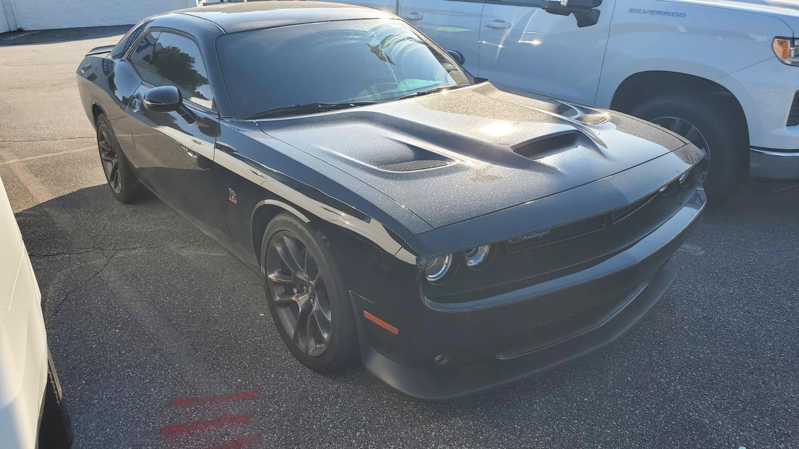 Used 2023 Dodge Challenger R/T Scat Pack RWD image 2