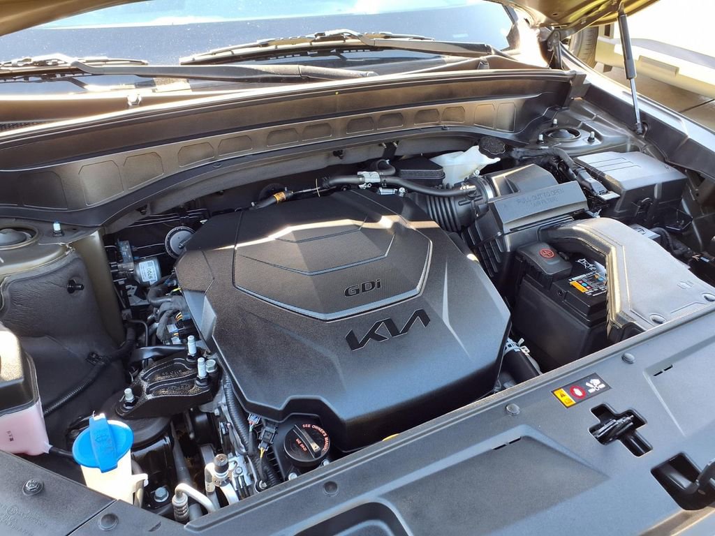 Certified 2023 Kia Telluride EX w/ EX Captain's Chair Package FWD image 24