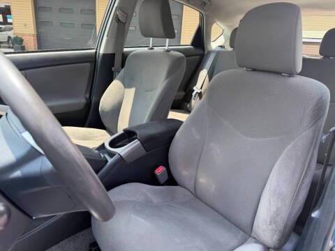 Used 2014 Toyota Prius Two FWD image 15