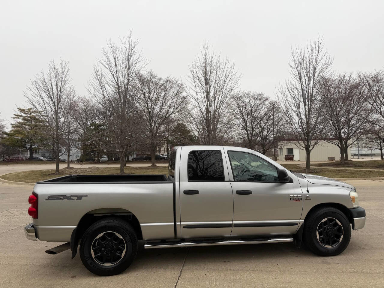Used 2009 Dodge Ram 2500 Truck SXT image 10