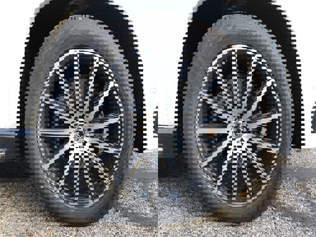New 2026 Mercedes-Benz GLS 580 4MATIC image 9