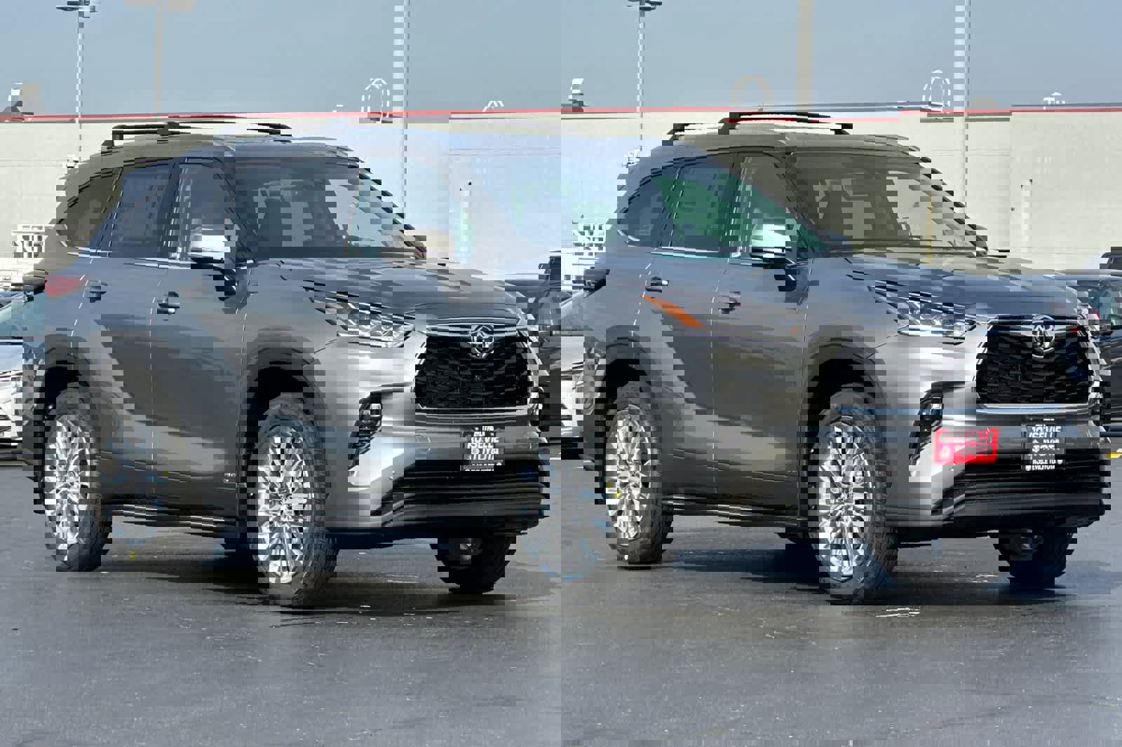 New 2026 Toyota Highlander Limited image 9