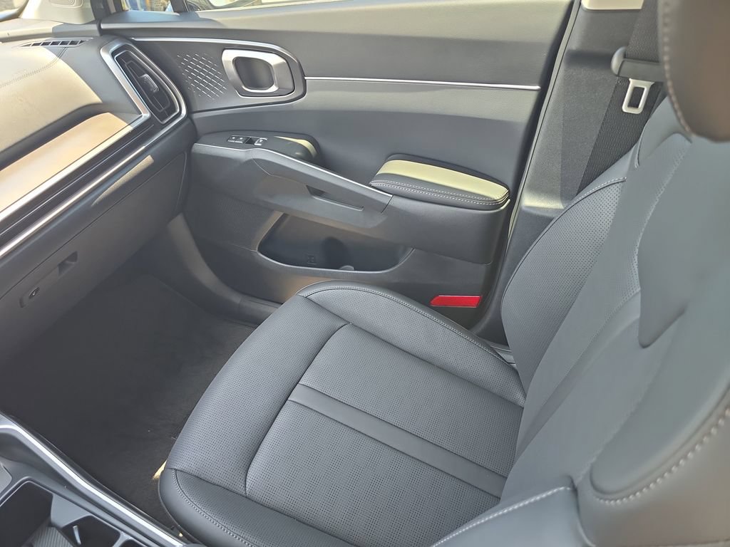 New 2026 Kia Sorento S FWD image 15