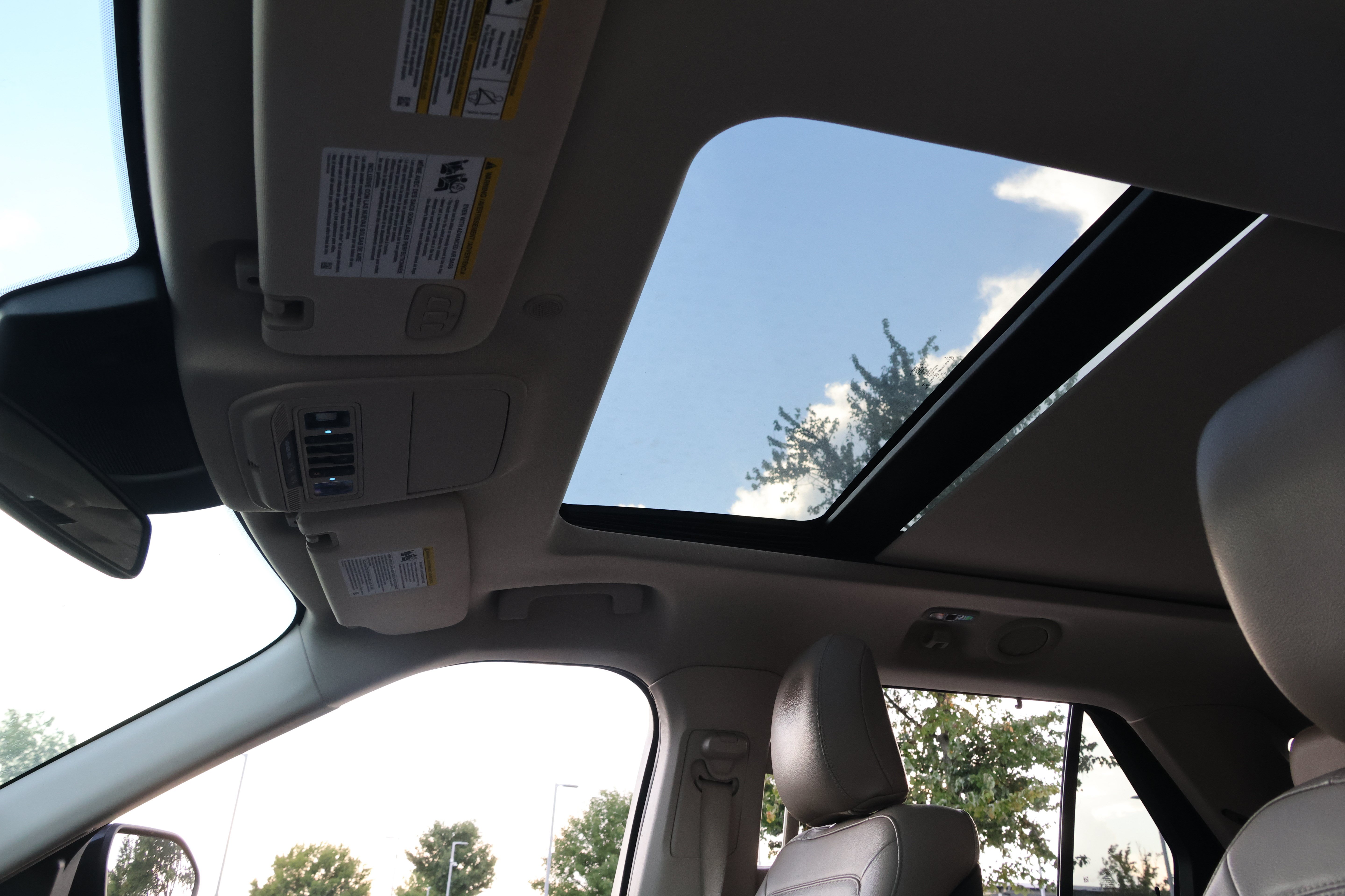 Used 2020 Ford Explorer Limited RWD image 31