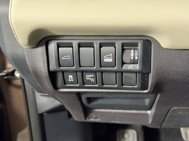 Used 2019 Subaru Ascent Limited image 19