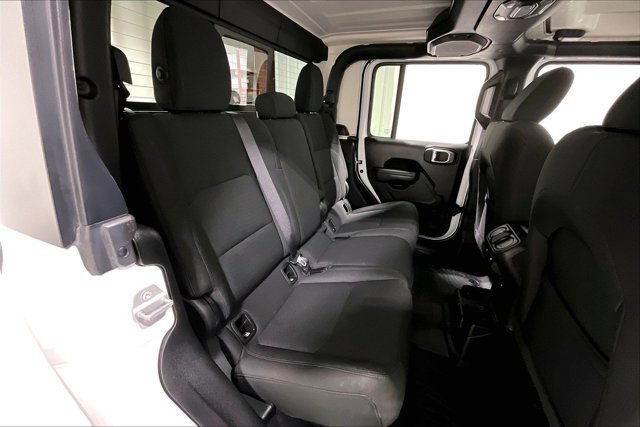 Used 2022 Jeep Gladiator Sport AWD/4WD image 27