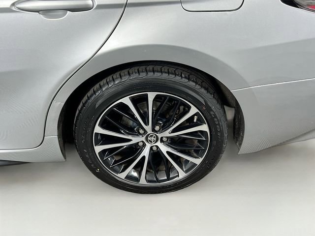Used 2018 Toyota Camry SE image 23