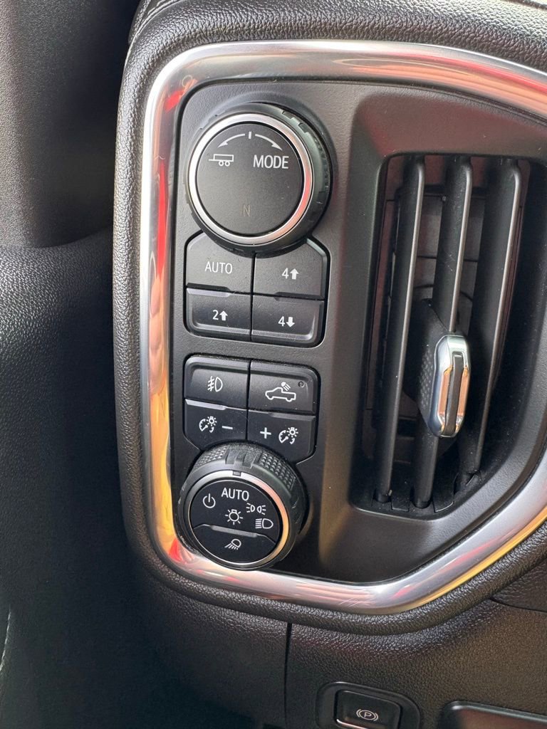 Used 2022 Chevrolet Silverado 3500 LTZ w/ LTZ Convenience Package AWD/4WD image 26
