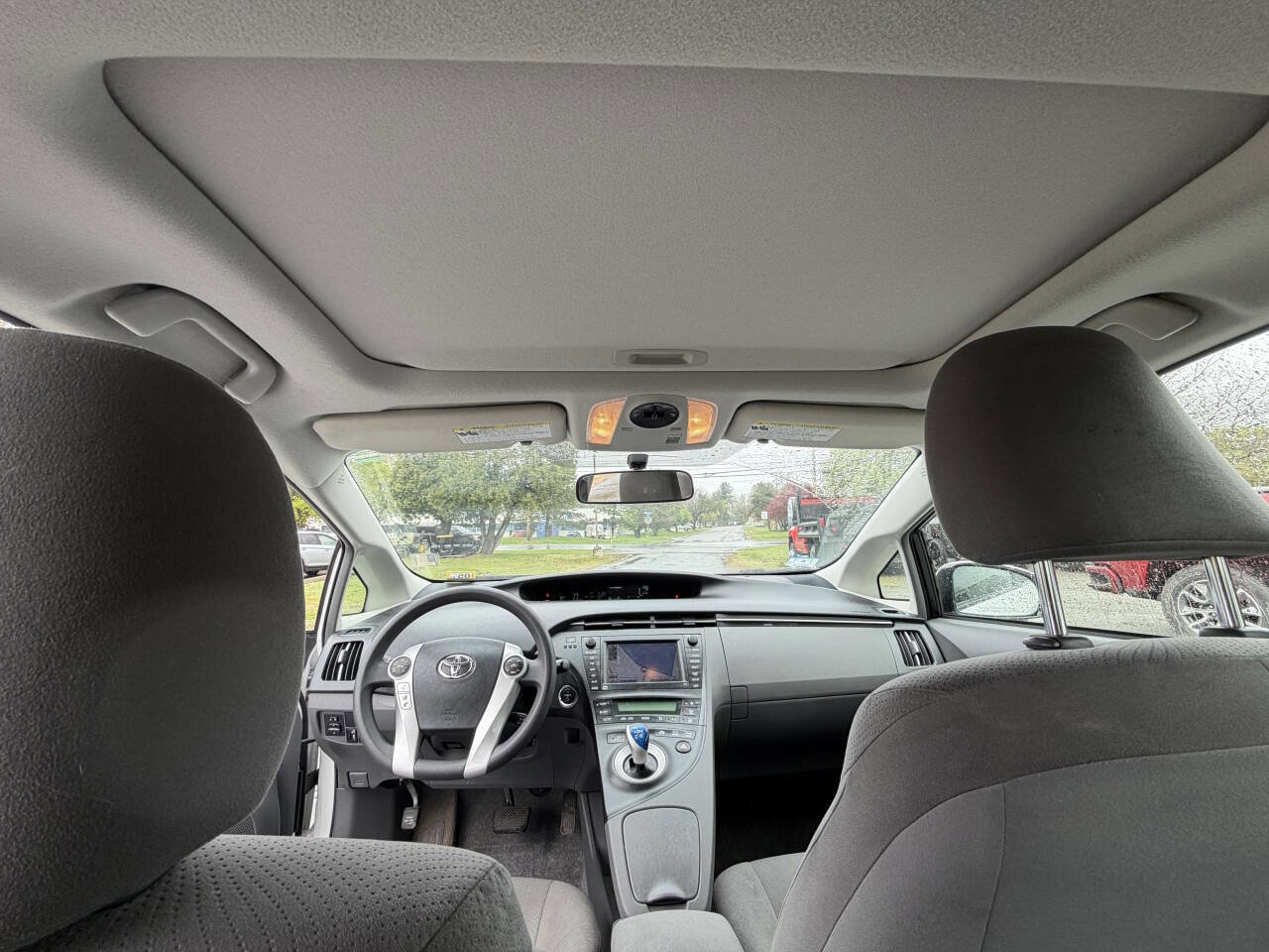 Used 2011 Toyota Prius Three w/ Solar Roof Pkg FWD image 10