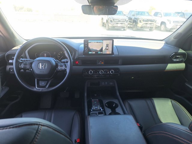 Used 2023 Honda Pilot TrailSport image 15