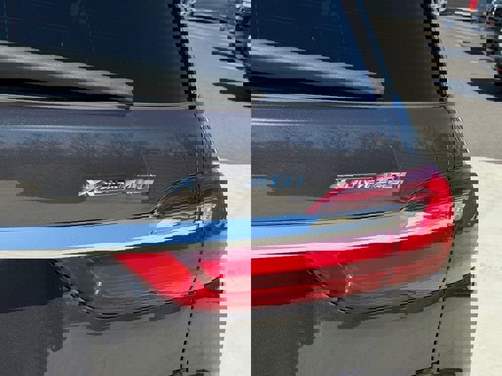 Used 2021 BMW X7 xDrive40i w/ Premium Package image 46