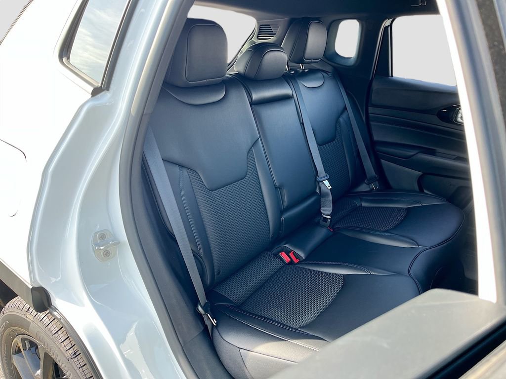 New 2026 Jeep Compass Latitude image 24