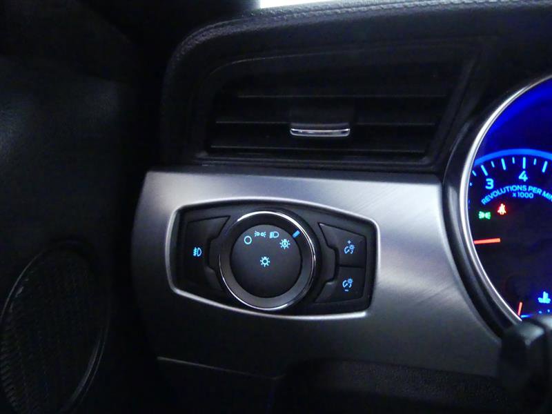 Used 2021 Ford Mustang Premium image 19