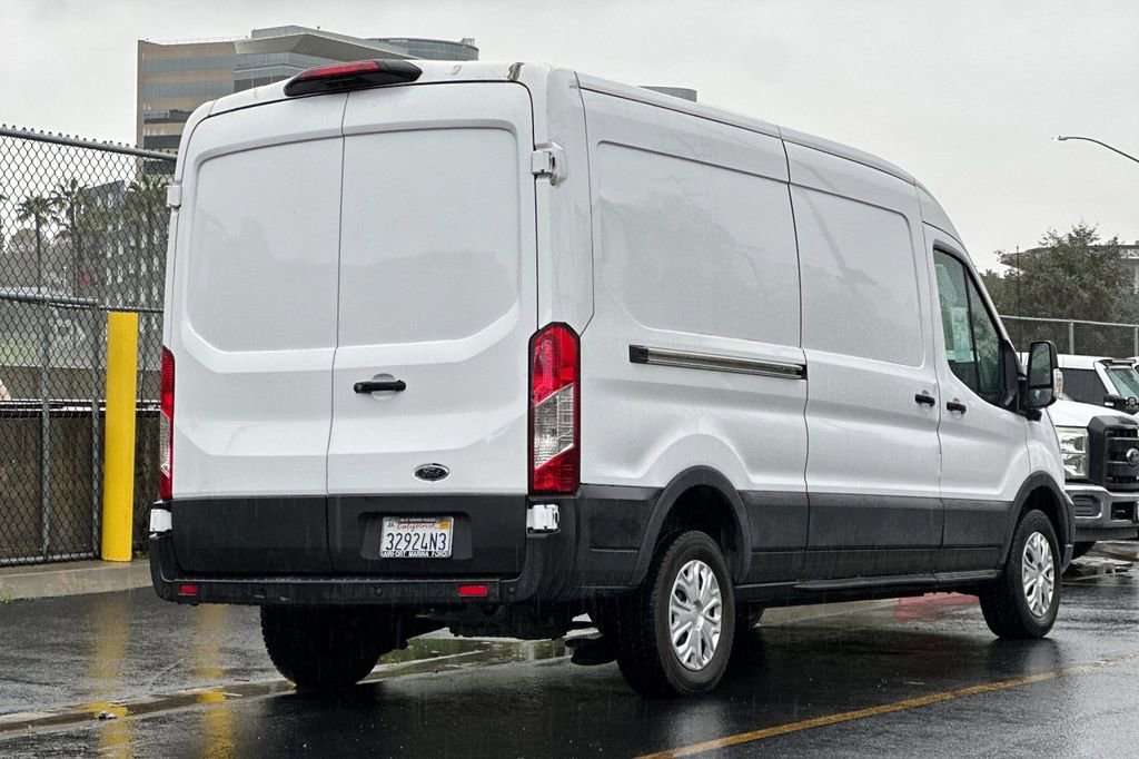Used 2022 Ford E-Transit Medium Roof w/ Load Area Protection Package image 5