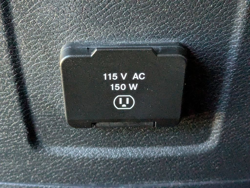 Used 2021 Jeep Wrangler Unlimited Sahara image 13