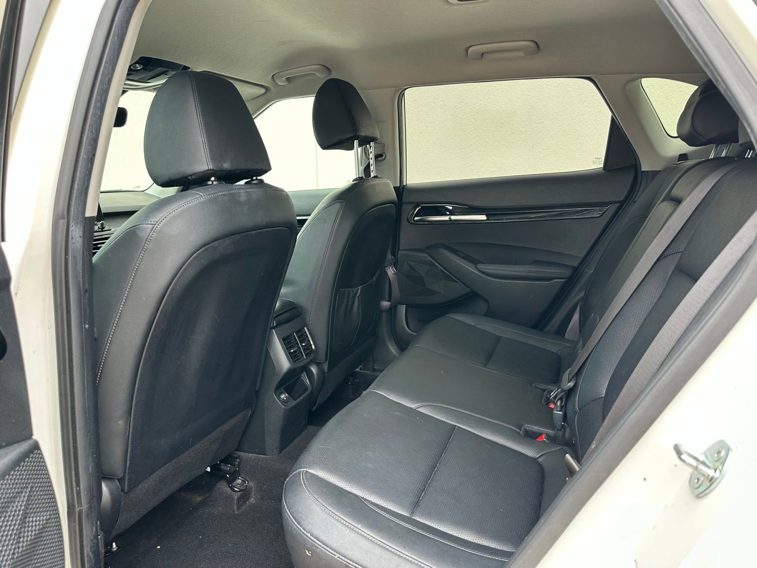 Used 2023 Kia Seltos SX image 10