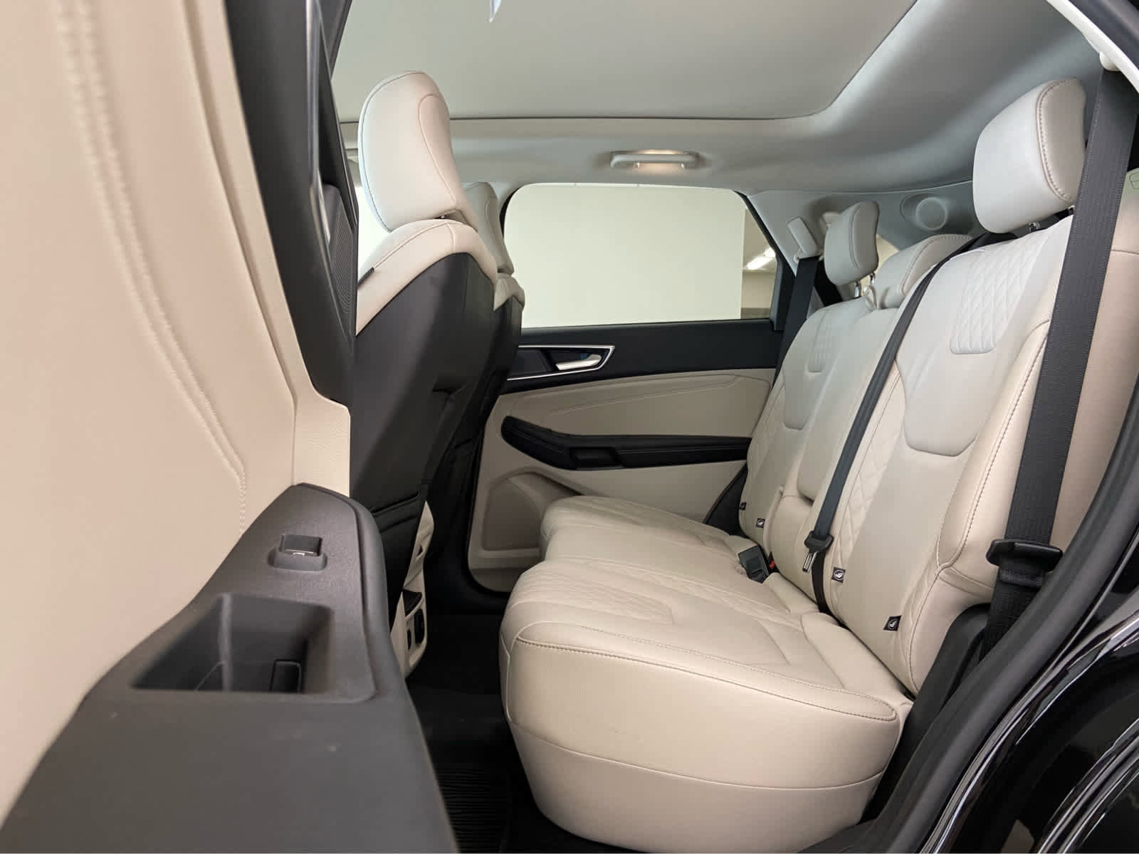 Used 2023 Ford Edge Titanium w/ Equipment Group 301A image 17