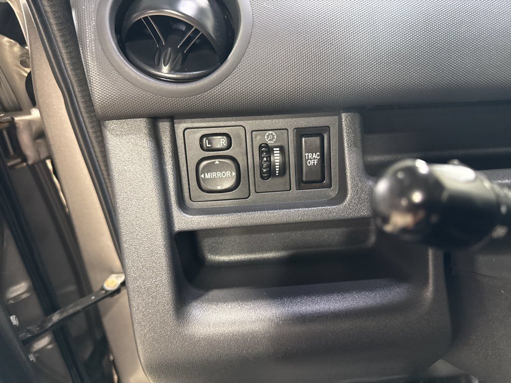 Used 2005 Scion xB FWD image 11