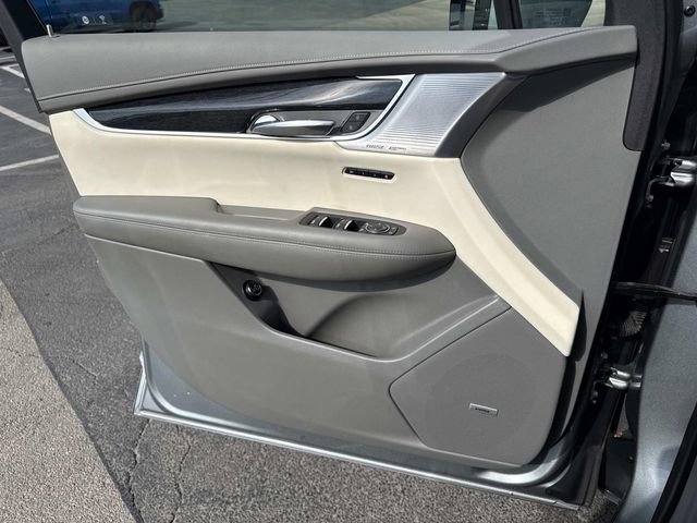 Certified 2023 Cadillac XT6 Premium Luxury w/ LPO, Floor Liner Package AWD/4WD image 9