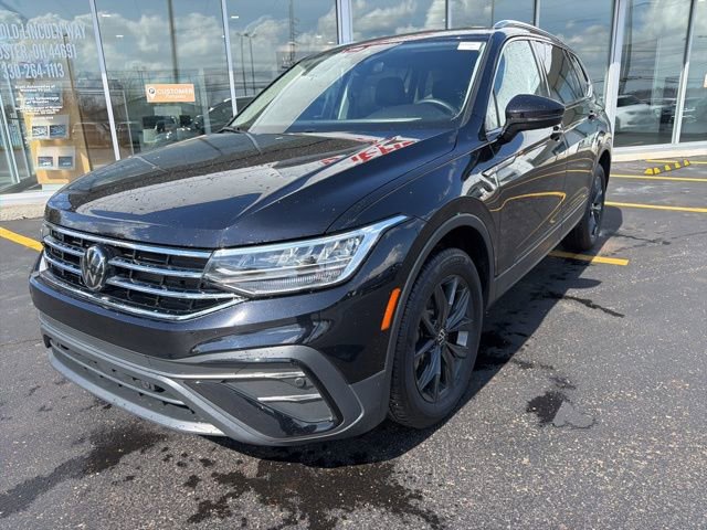 Used 2024 Volkswagen Tiguan SE AWD/4WD image 3