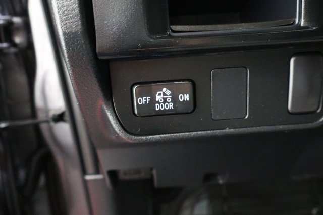 Used 2017 Toyota Tacoma SR5 w/ Tow Package RWD image 34