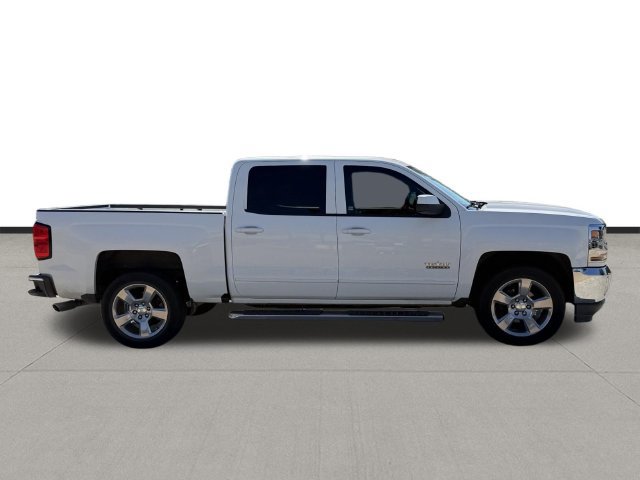 Used 2018 Chevrolet Silverado 1500 LT w/ Texas Edition RWD image 4