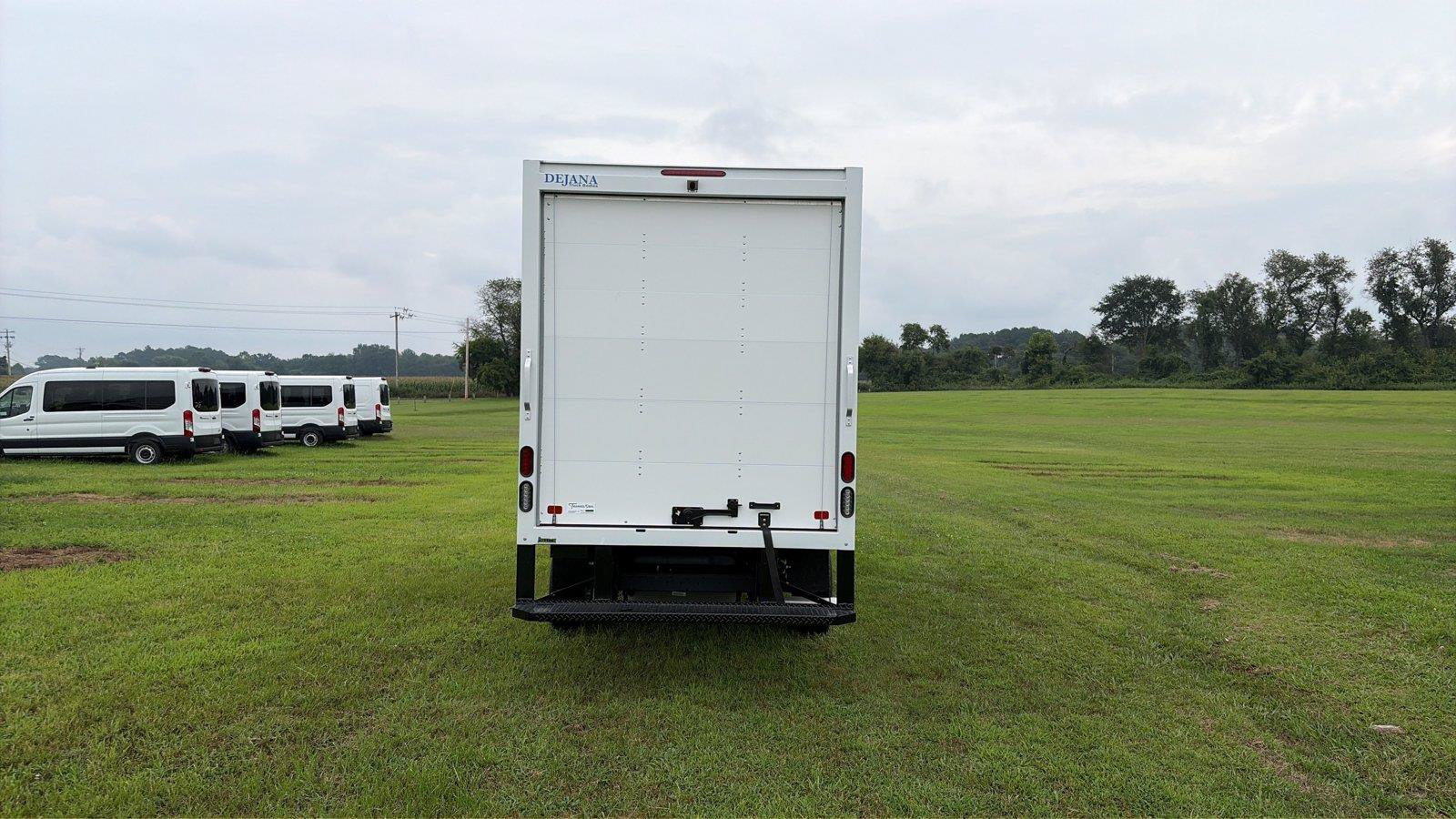 New 2027 Ford E-350 and Econoline 350 Super Duty w/ Power Equipment Group RWD image 4
