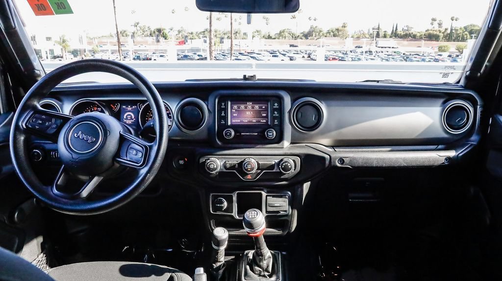 Used 2021 Jeep Gladiator Sport AWD/4WD image 15