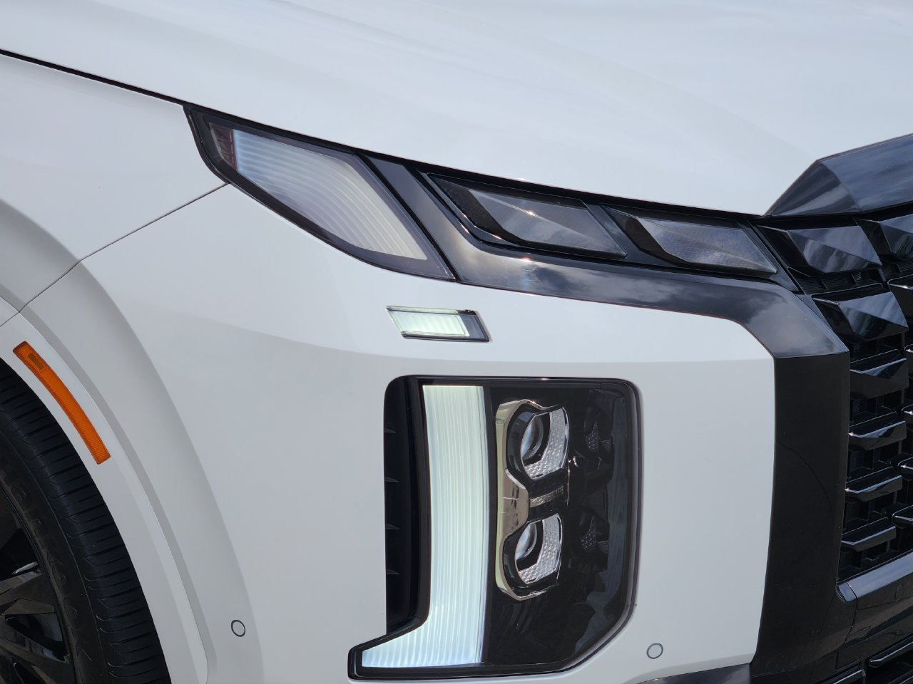 Certified 2025 Hyundai Palisade Calligraphy AWD/4WD image 5