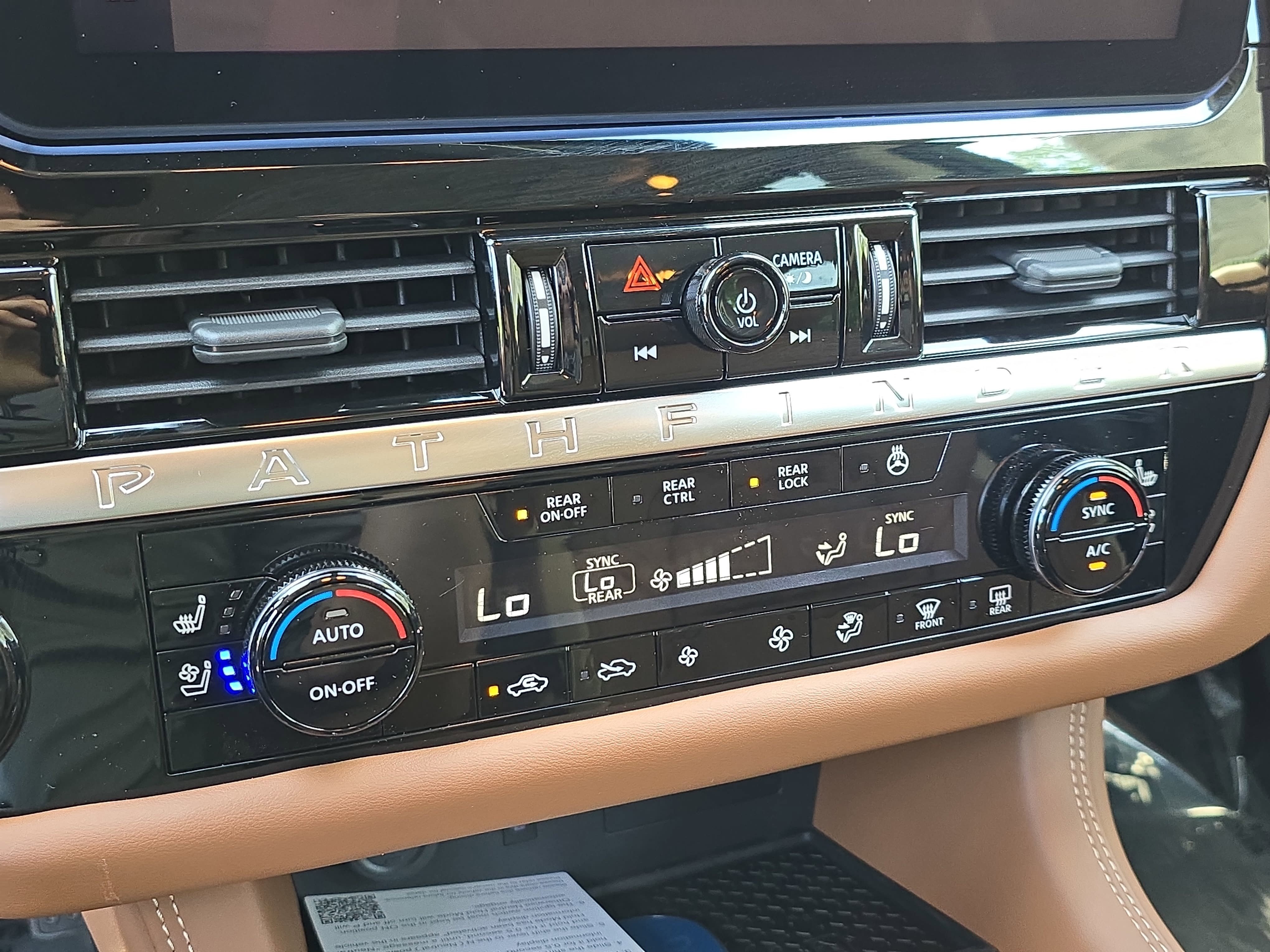 New 2026 Nissan Pathfinder Platinum AWD/4WD image 23