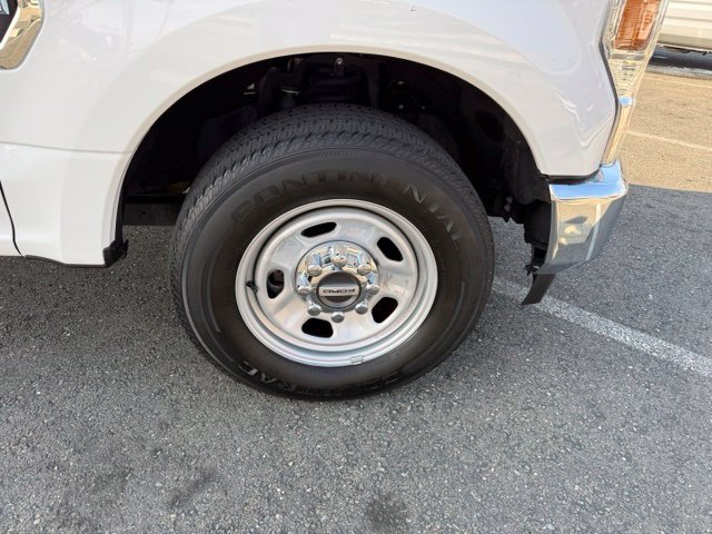 Used 2020 Ford F350 XL w/ Power Equipment Group RWD image 13