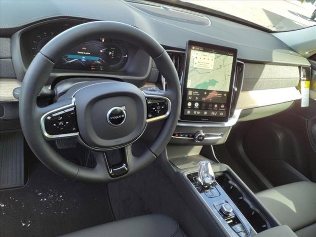 Used 2025 Volvo XC90 T8 Plus w/ Protection Package Premier image 10