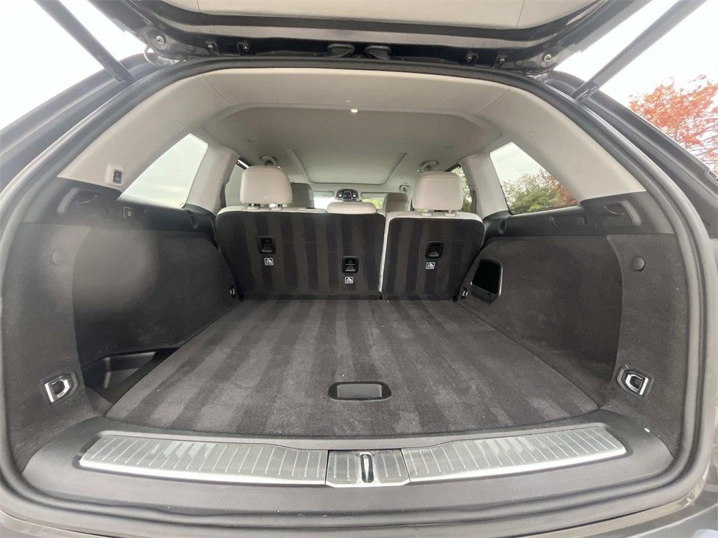 Used 2022 Jeep Grand Cherokee Overland w/ Luxury Tech Group IV image 15