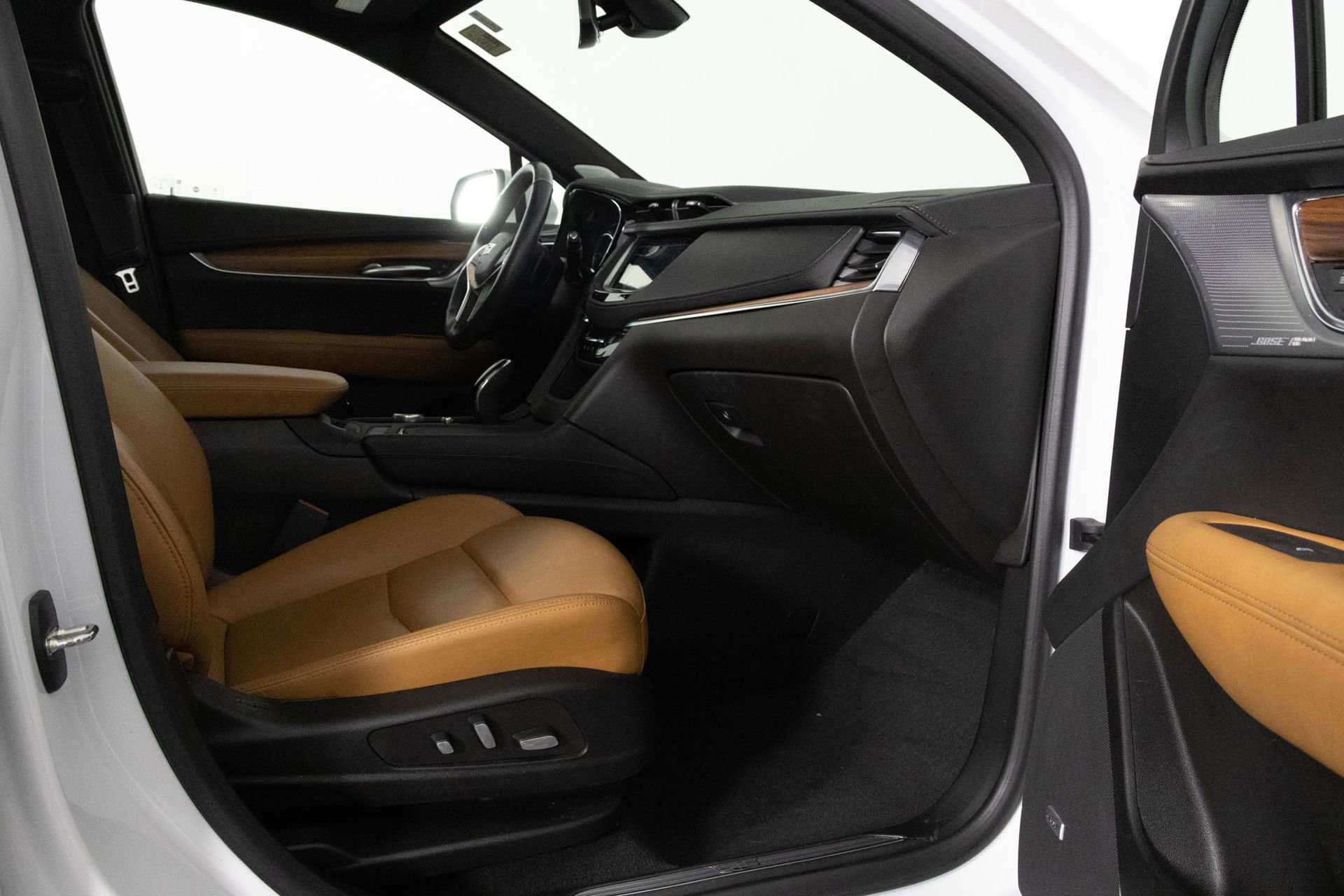 Used 2023 Cadillac XT5 Premium Luxury w/ LPO, Floor Liner Package image 42