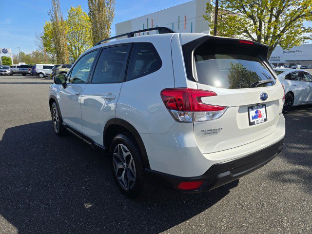 Used 2019 Subaru Forester Premium image 5