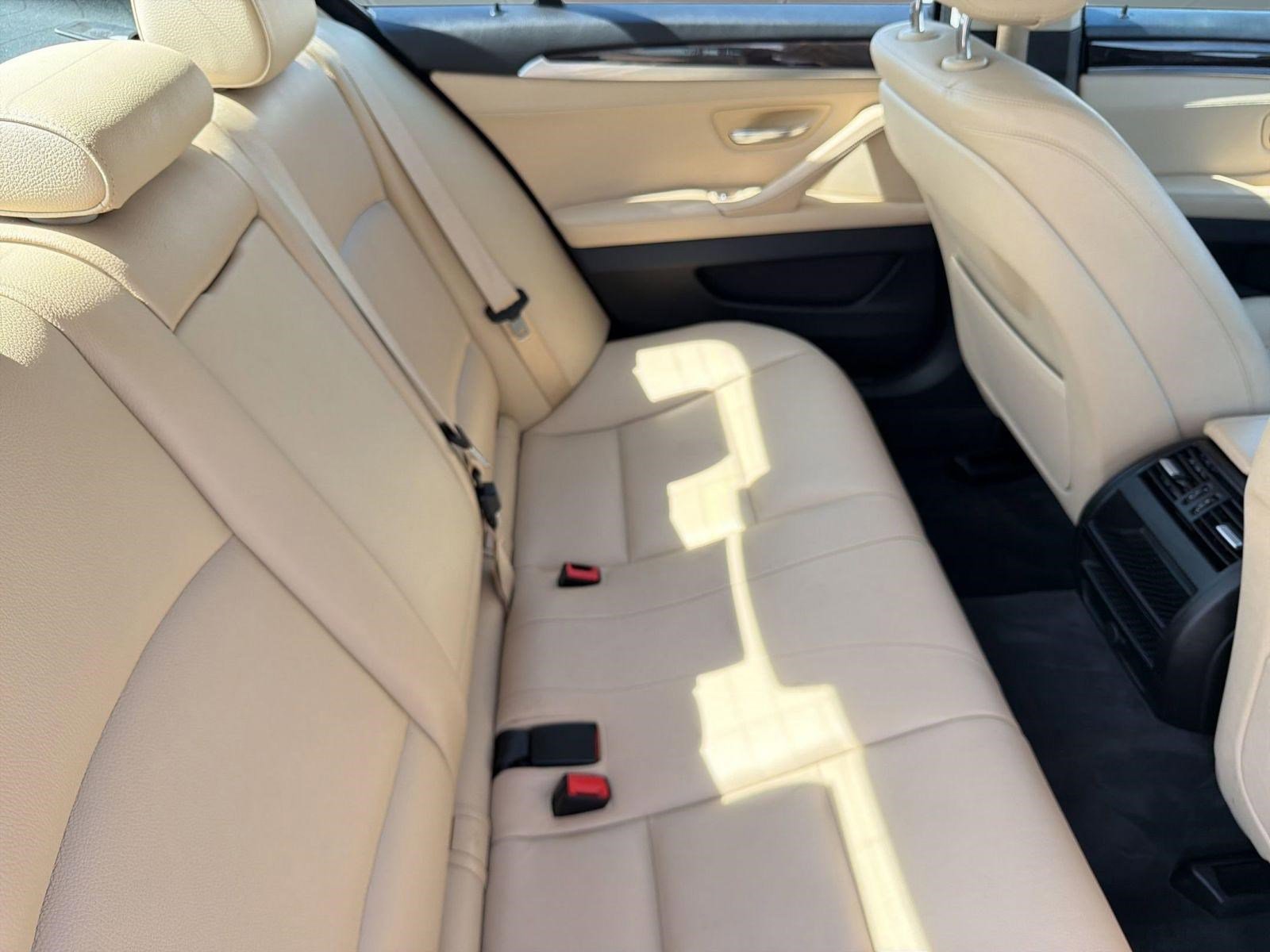 Used 2016 BMW 528i Sedan image 30