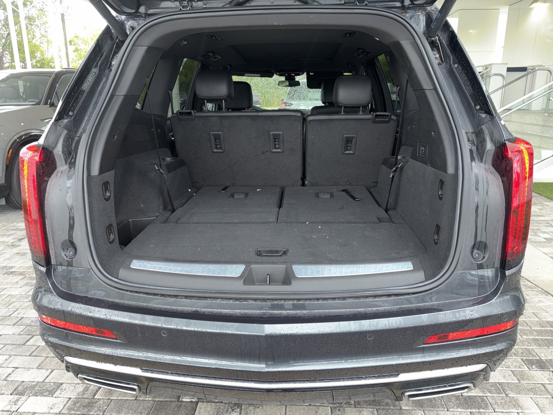 Certified 2023 Cadillac XT6 Luxury FWD image 6