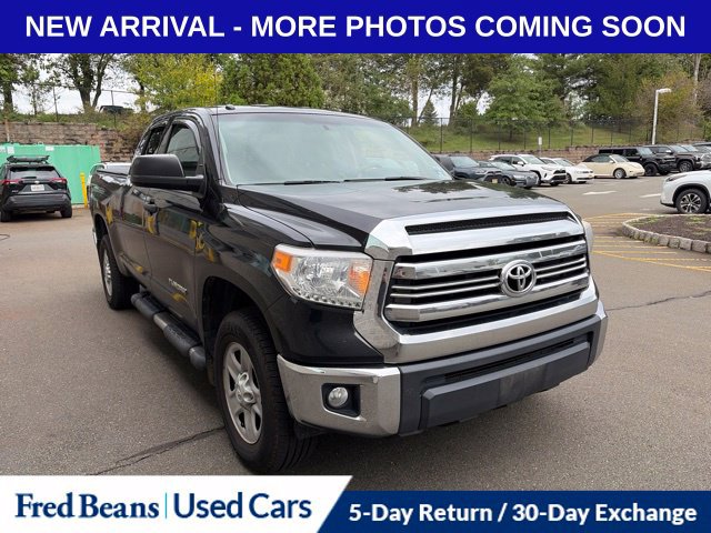 Used 2017 Toyota Tundra SR5 AWD/4WD image 1