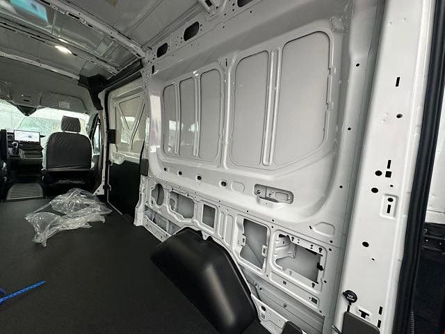 New 2026 Ford Transit 150 148 Medium Roof image 10