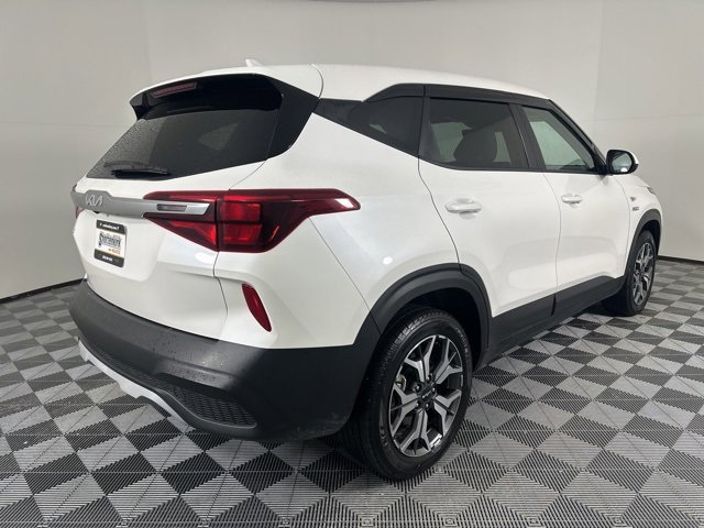 Used 2023 Kia Seltos LX image 3