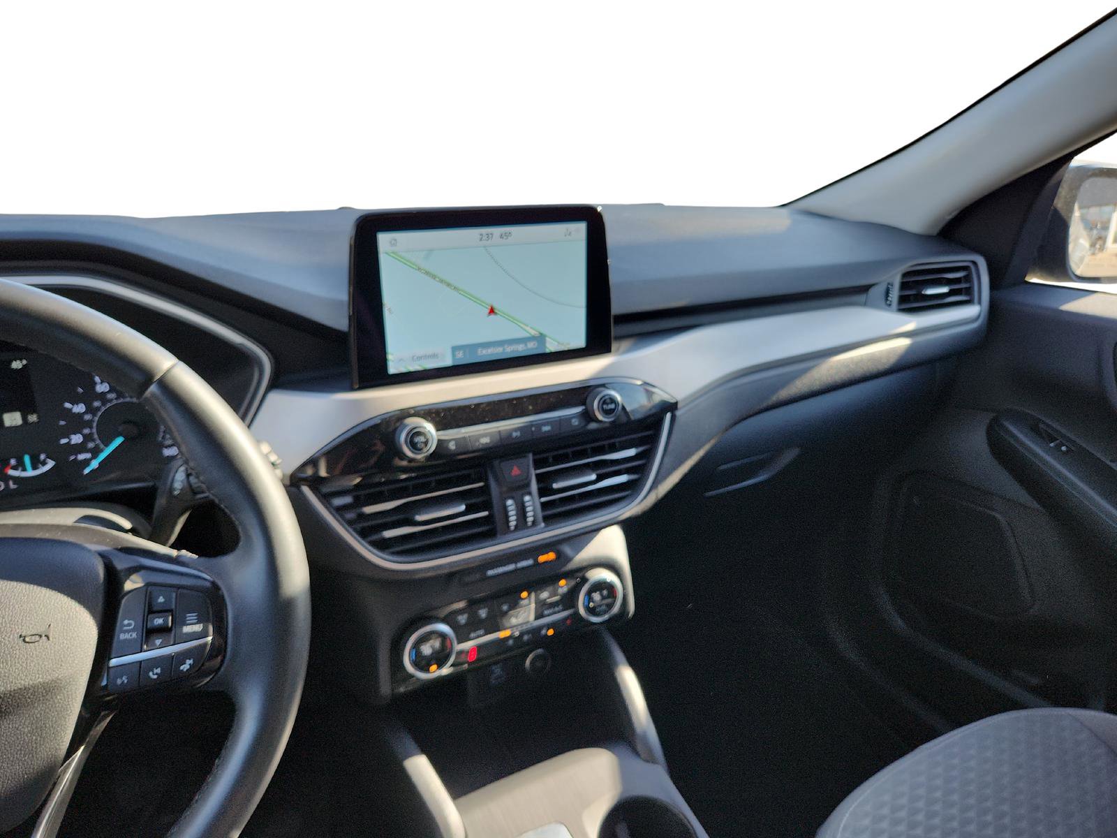 Used 2021 Ford Escape SE w/ Convenience Package image 17