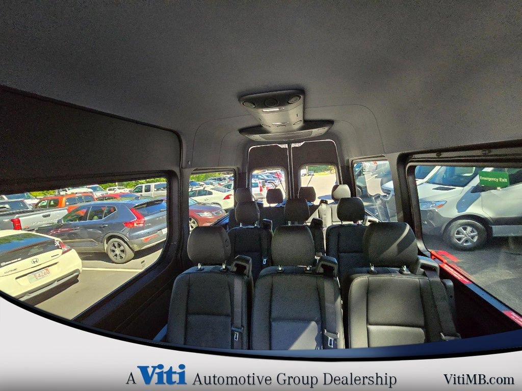 Used 2024 Mercedes-Benz Sprinter 2500 image 13