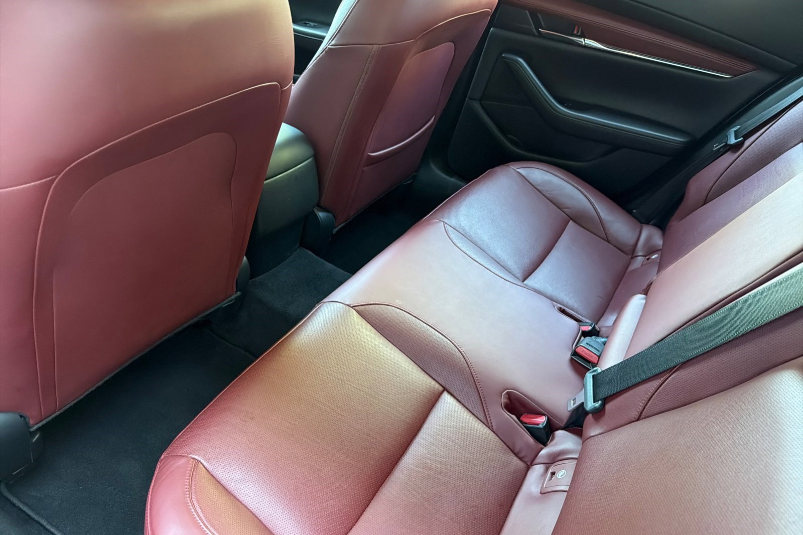 Used 2020 MAZDA MAZDA3 Hatchback w/ Premium Package image 15