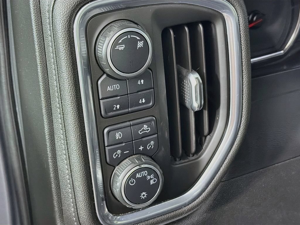 Used 2019 Chevrolet Silverado 1500 LT Trail Boss AWD/4WD image 10