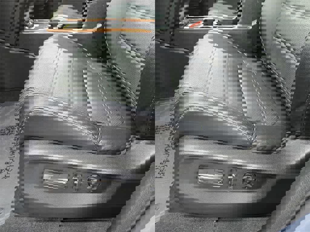 Used 2022 Honda CR-V Touring image 13