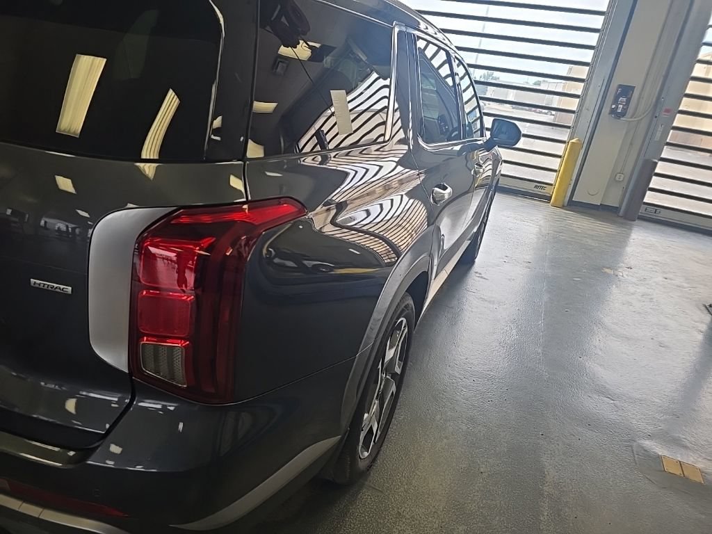 Used 2025 Hyundai Palisade SEL AWD/4WD image 3