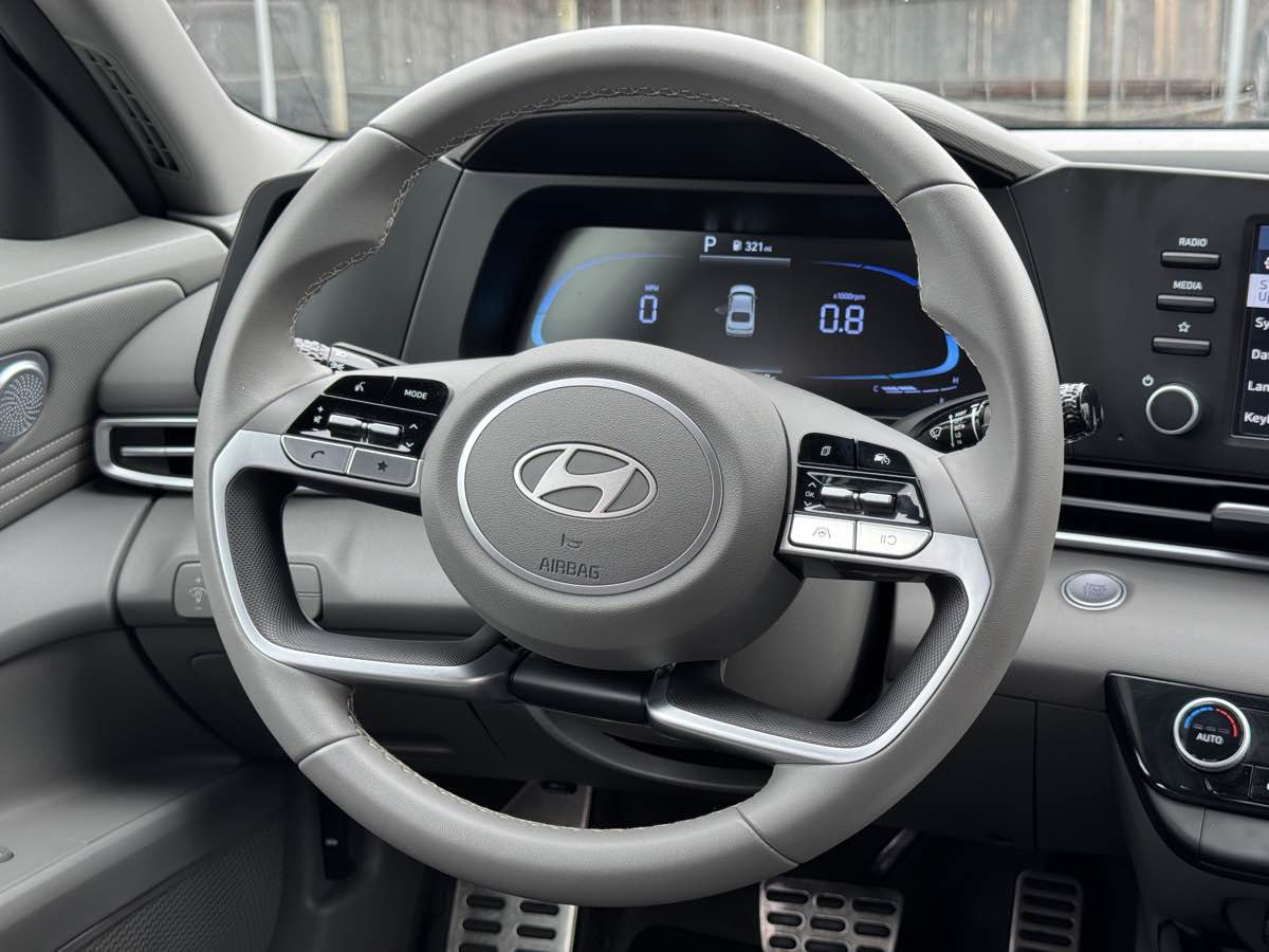 Used 2026 Hyundai Elantra Sport FWD image 19